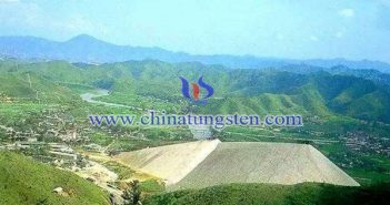世界鎢都獲全國文明城市提名 世界鎢都大余縣鎢礦圖片