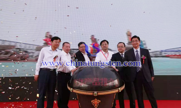 七一八所特種氣體產(chǎn)品推介會(huì)暨一期項(xiàng)目投產(chǎn)、二期項(xiàng)目開(kāi)工儀式圖片